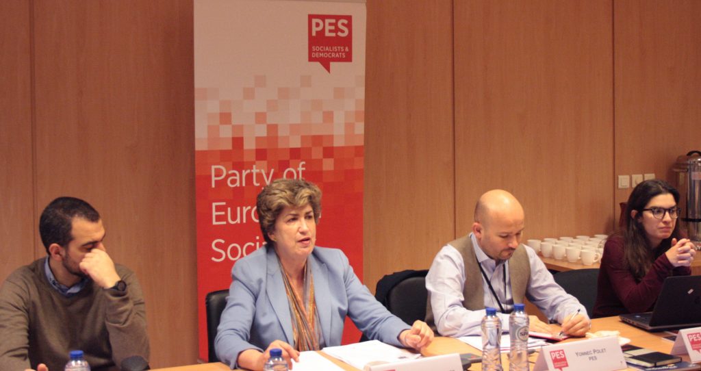 PES Financial and Economic Network 